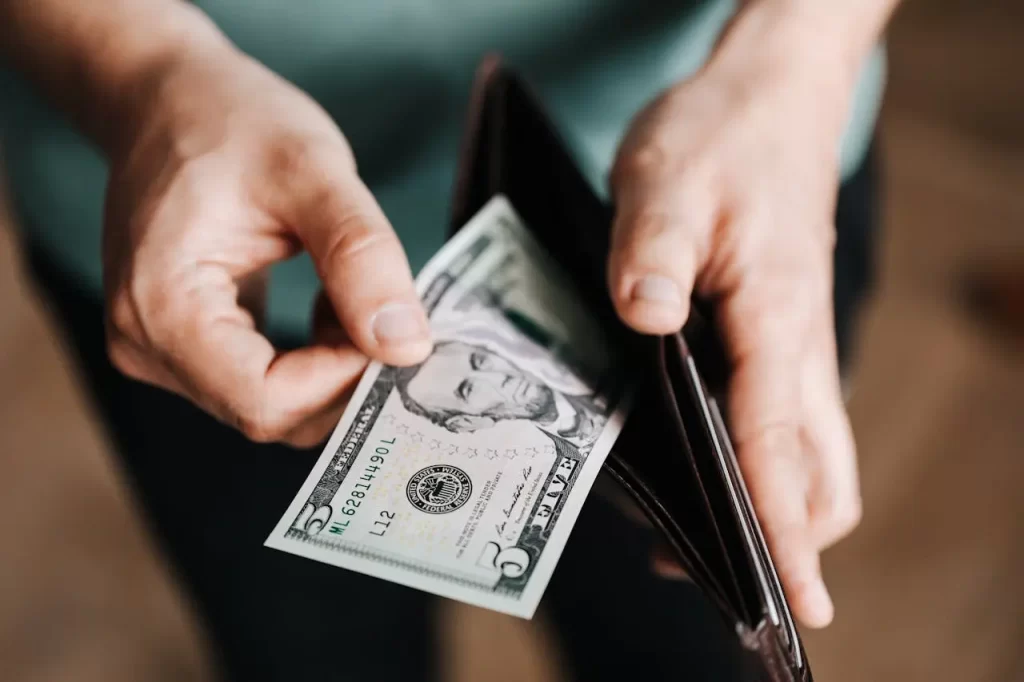 Minimum wage in Costa Rica 2025