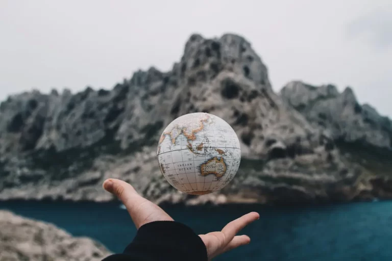 Global expansion using EOR