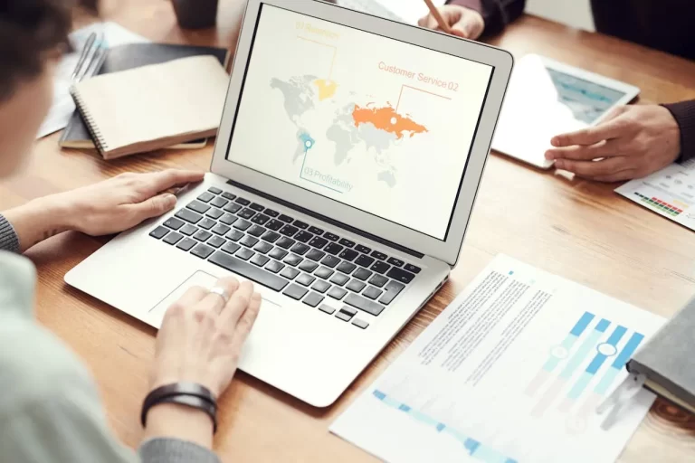 EOR vs. Traditional Hiring